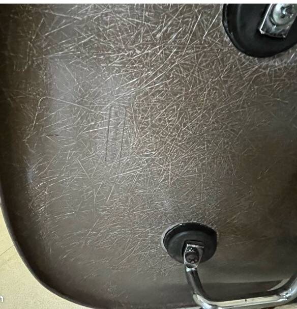 4 authentic Charles Eames and Ray Miller chairs - Fibreglass