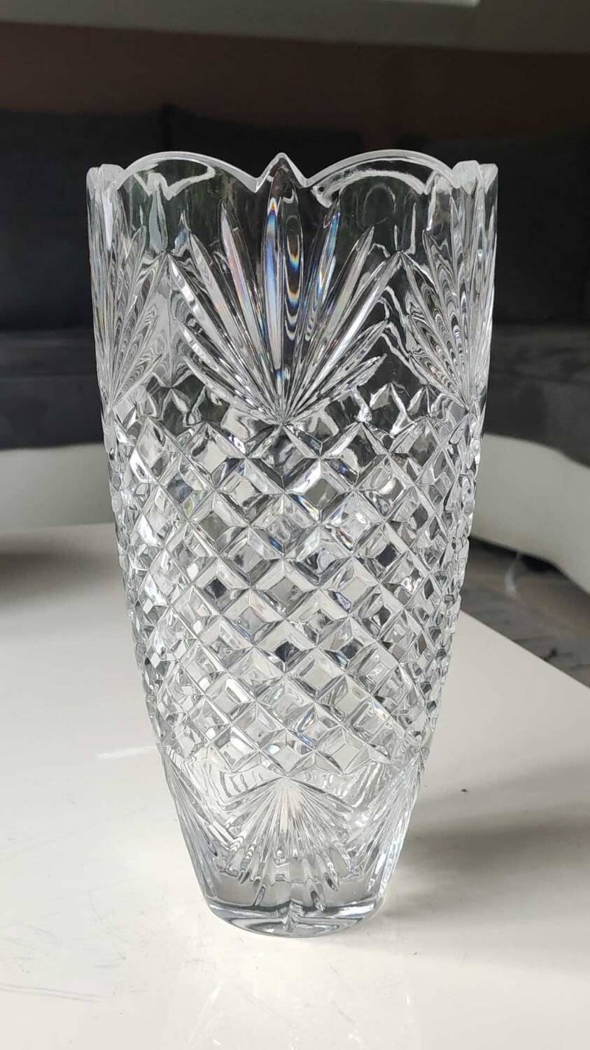 Vintage Bohemian Crystal Vase. Stylish geometric patterned design. Boho-chic. High 24.5 cm