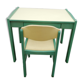 Child desk and chair