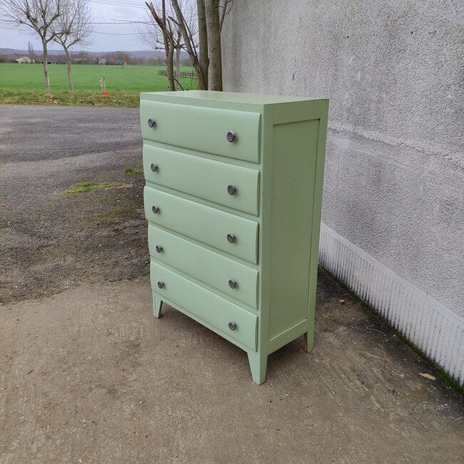 High chest of drawers