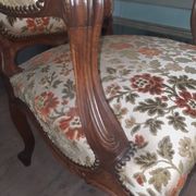 Paire de larges fauteuils style Louis XV