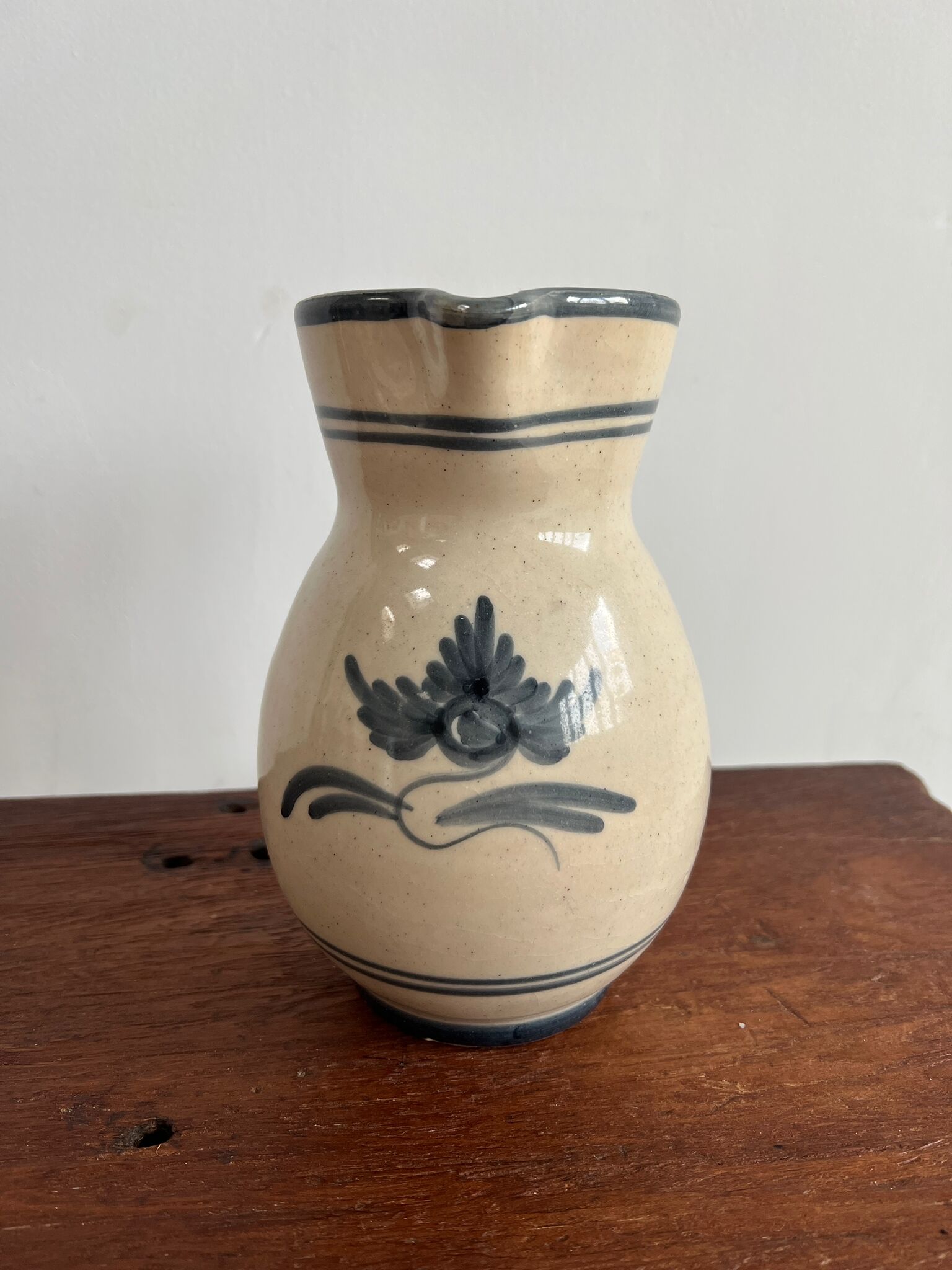 Off-white glossy ceramic decanter, hand-painted gray blue patterns H:20cm