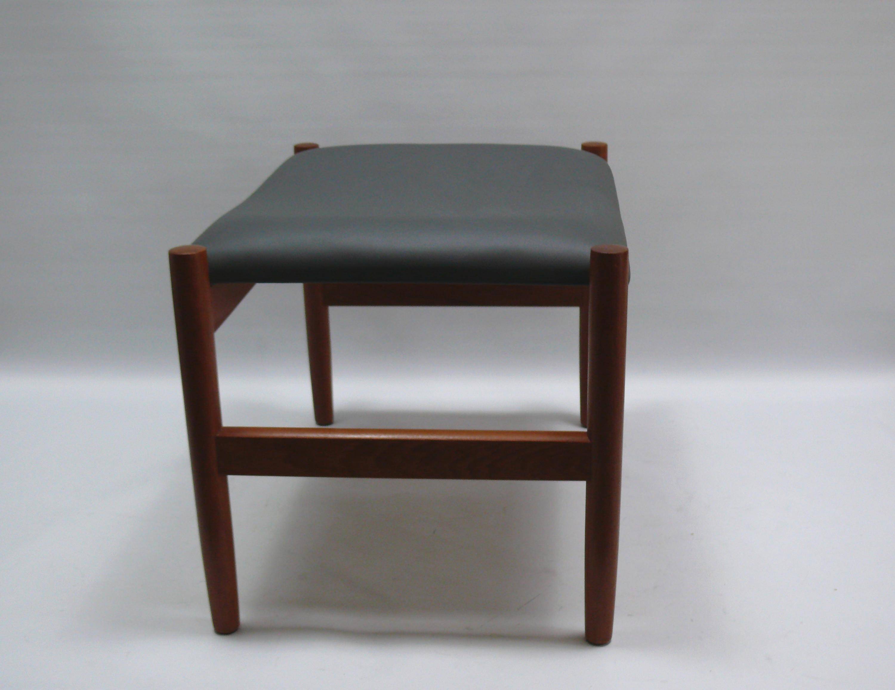 Ottoman stool, teak and leather, Spottrup, Denmark, 1960s