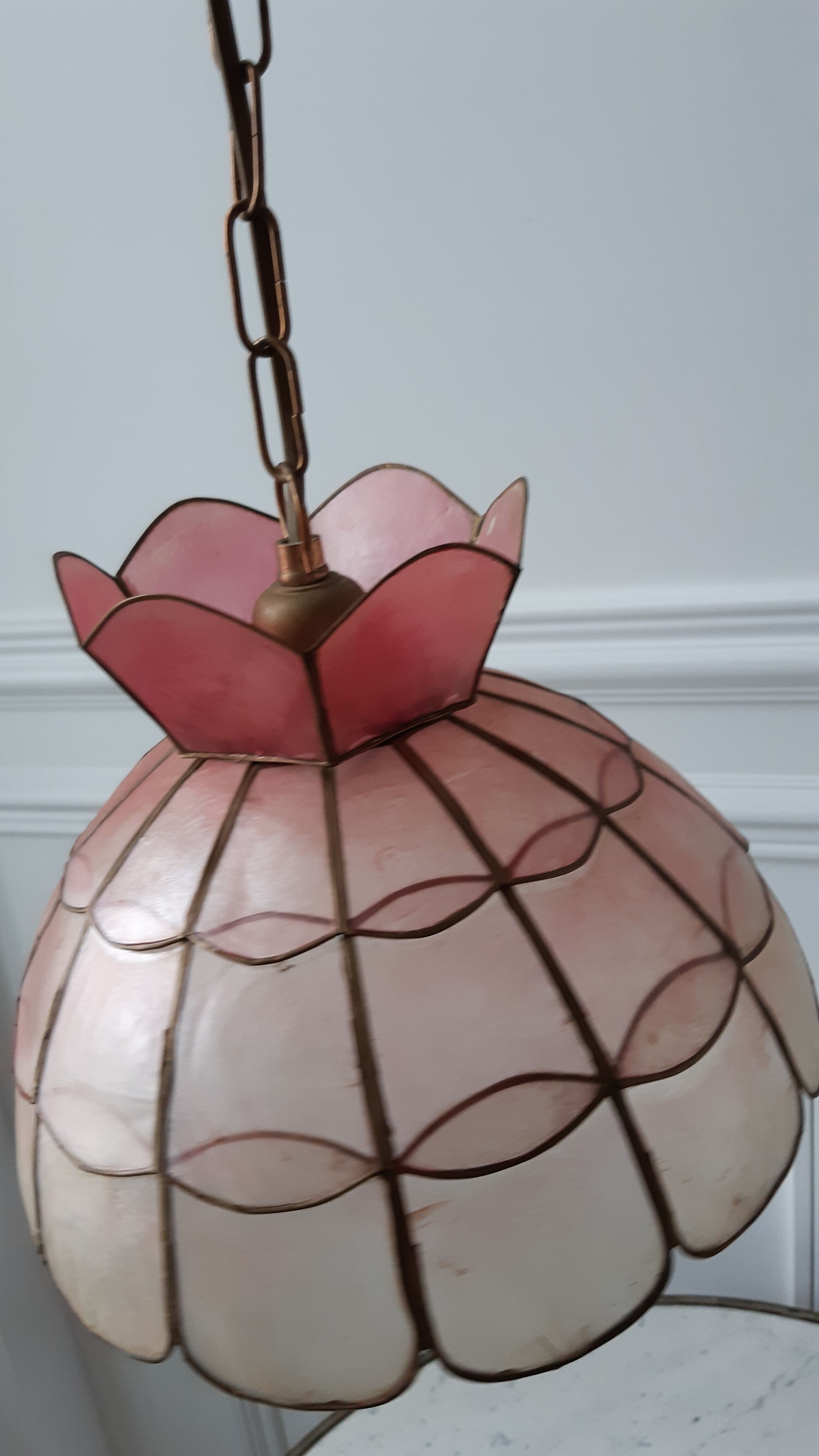 Suspension in pink mother-of-pearl gradient and brass 60s
