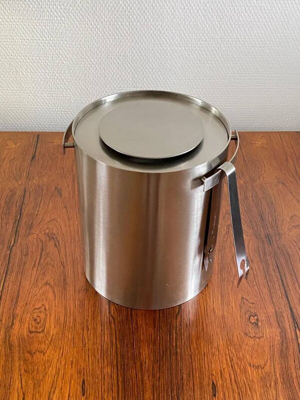 Seau à champagne « Cylinda Line » en acier inoxydable d’Arne Jacobsen pour Stelton, Danemark 1970s