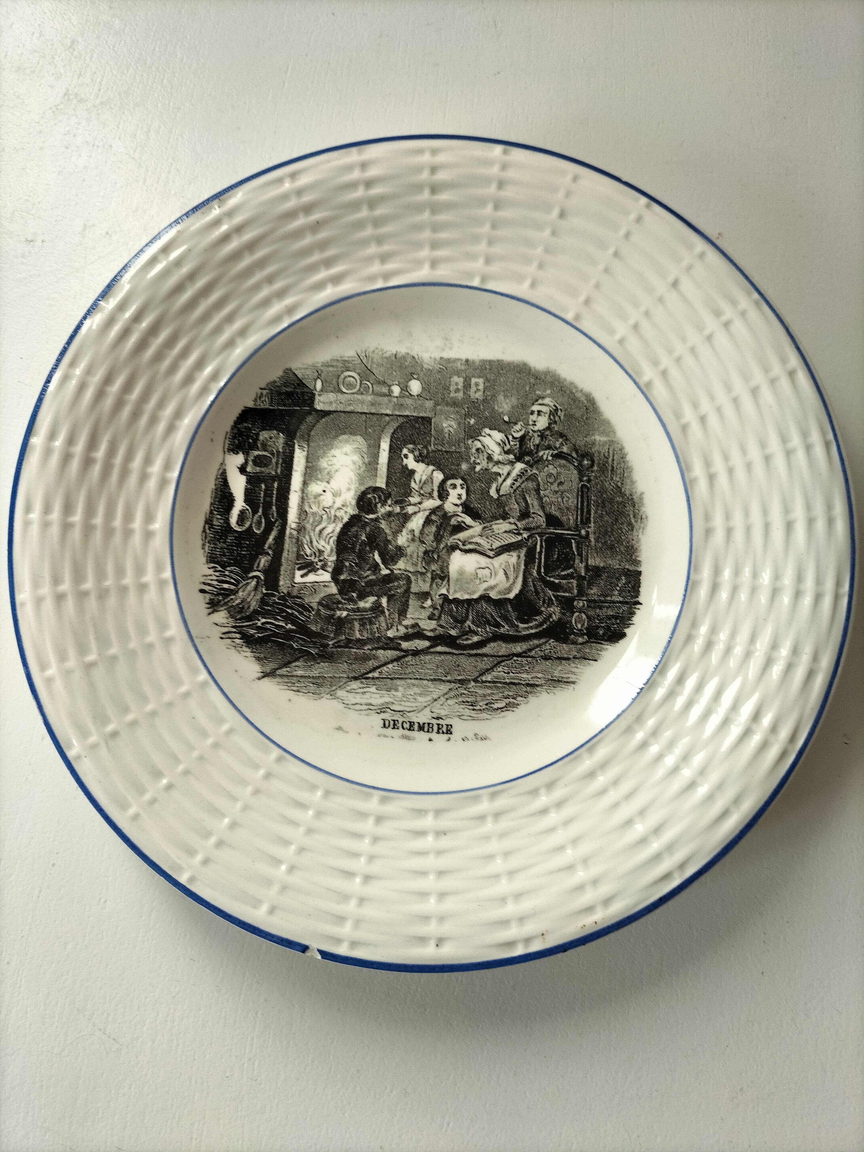 Série complète 12 assiettes Digoin Sarreguemines – Les 12 mois (1900-1920)