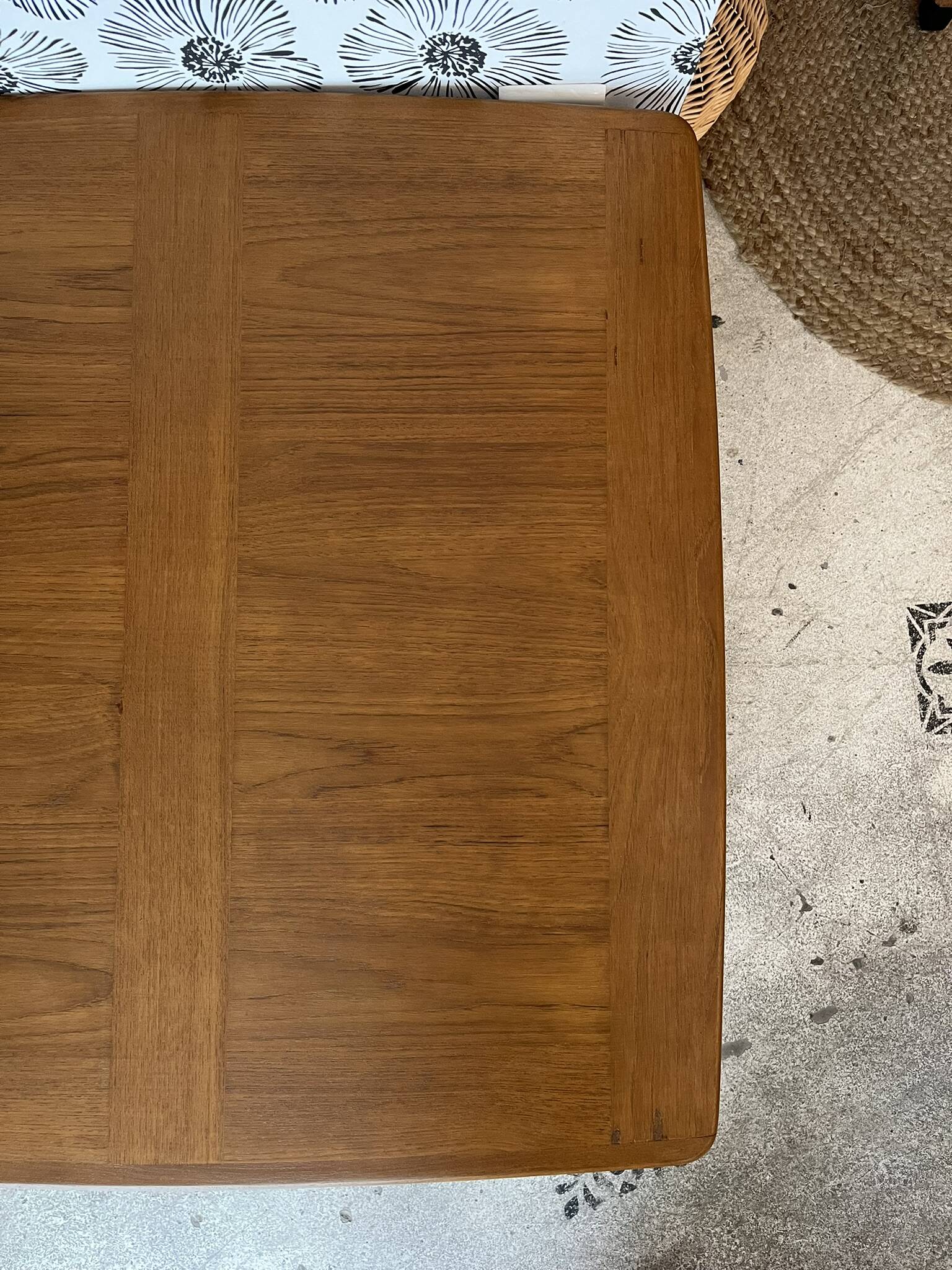 Freja coffee table, Danish designer from the 70s, ABJ manufacturer