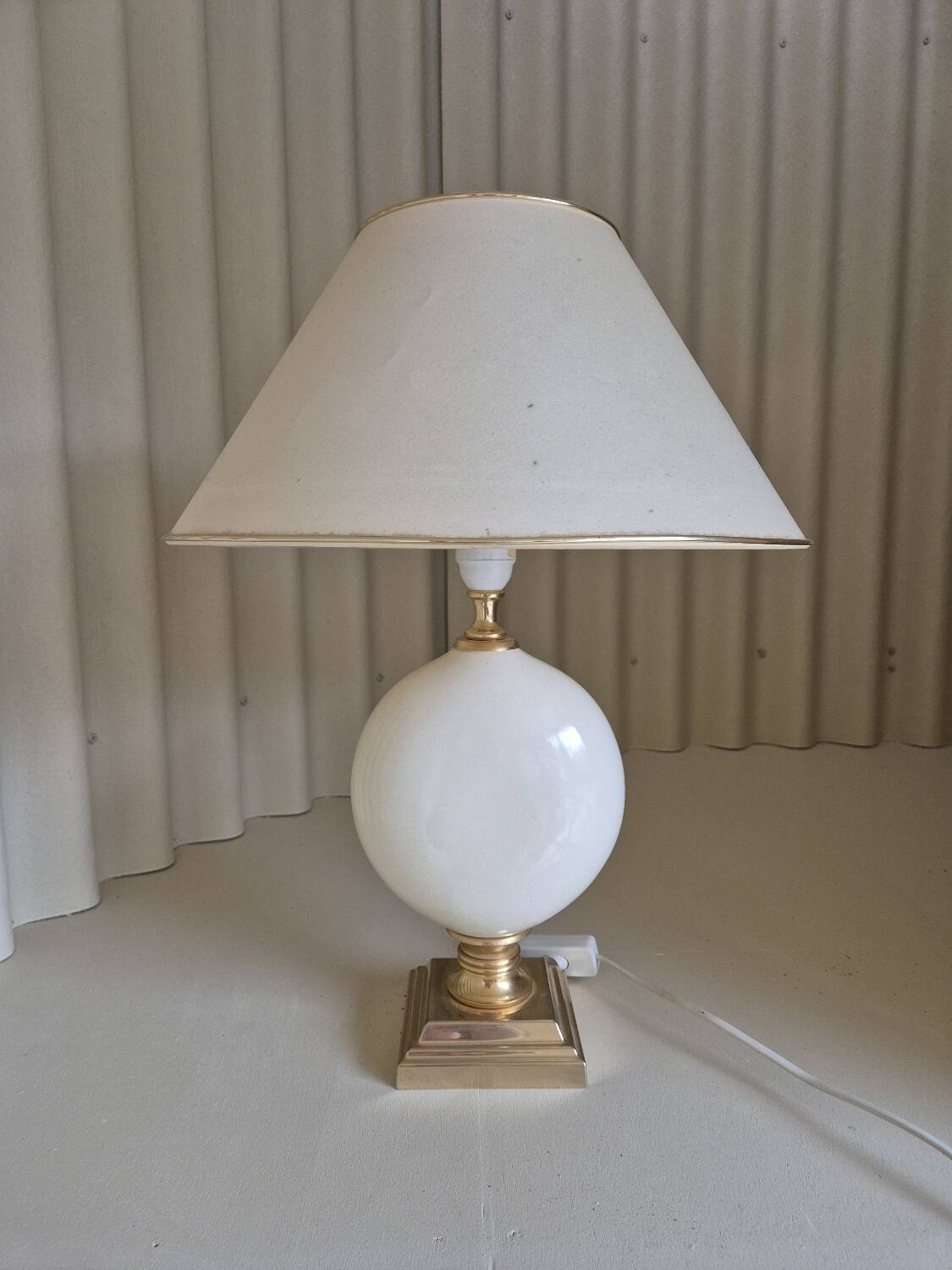 The Dolphin House Lamp