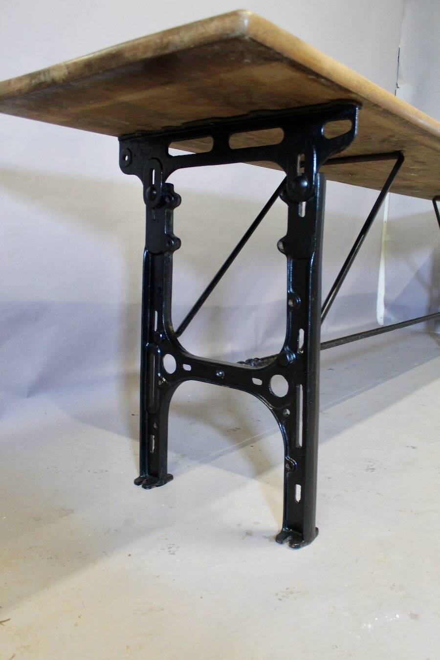 Grande Console Industrielle Plateau Noyer Piètement Fonte