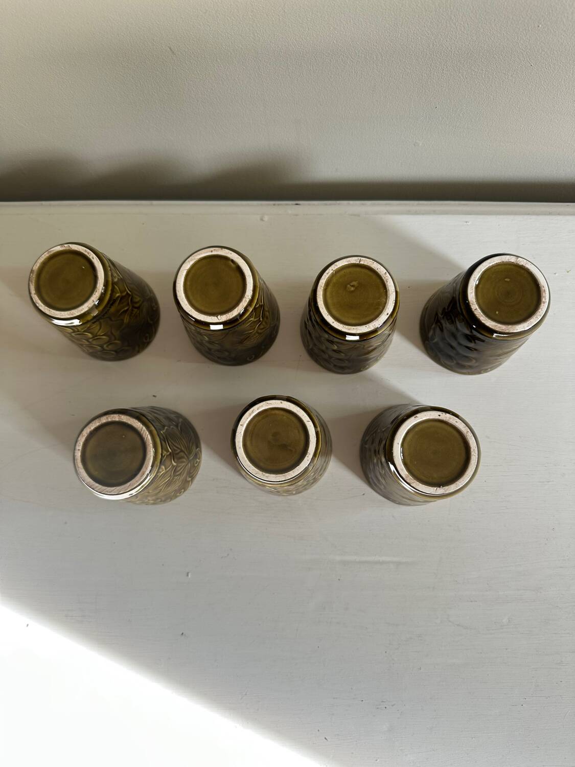 7 tasses Chavaillon de Sarreguemines olive
