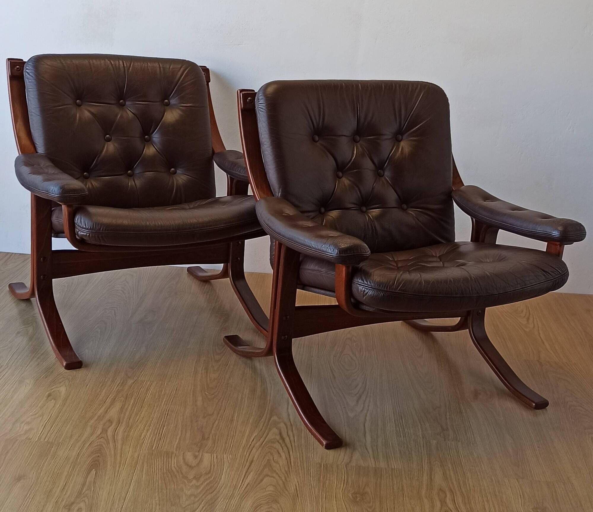 Norwegian Easy Chairs in Leather by Jon Hjortdal, Velledalen. Set of 2.