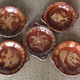 5 flat plates in glazed terracotta