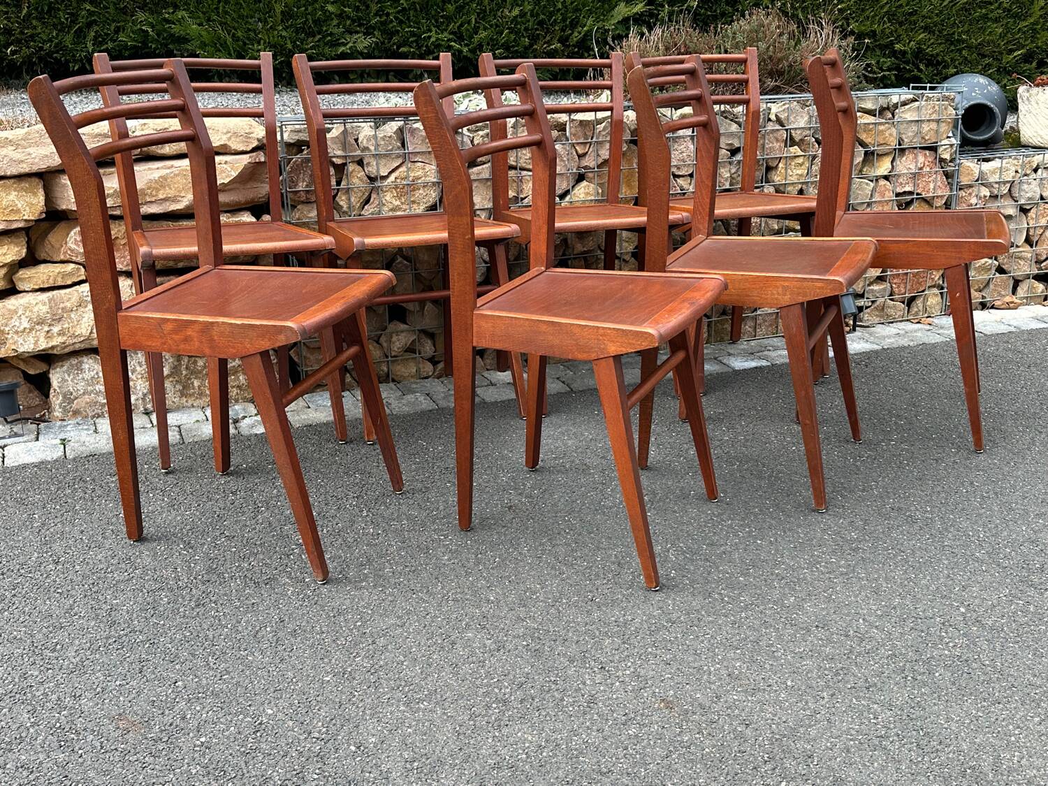 Suite de  8 chaises de Bistrot vintage années 1960