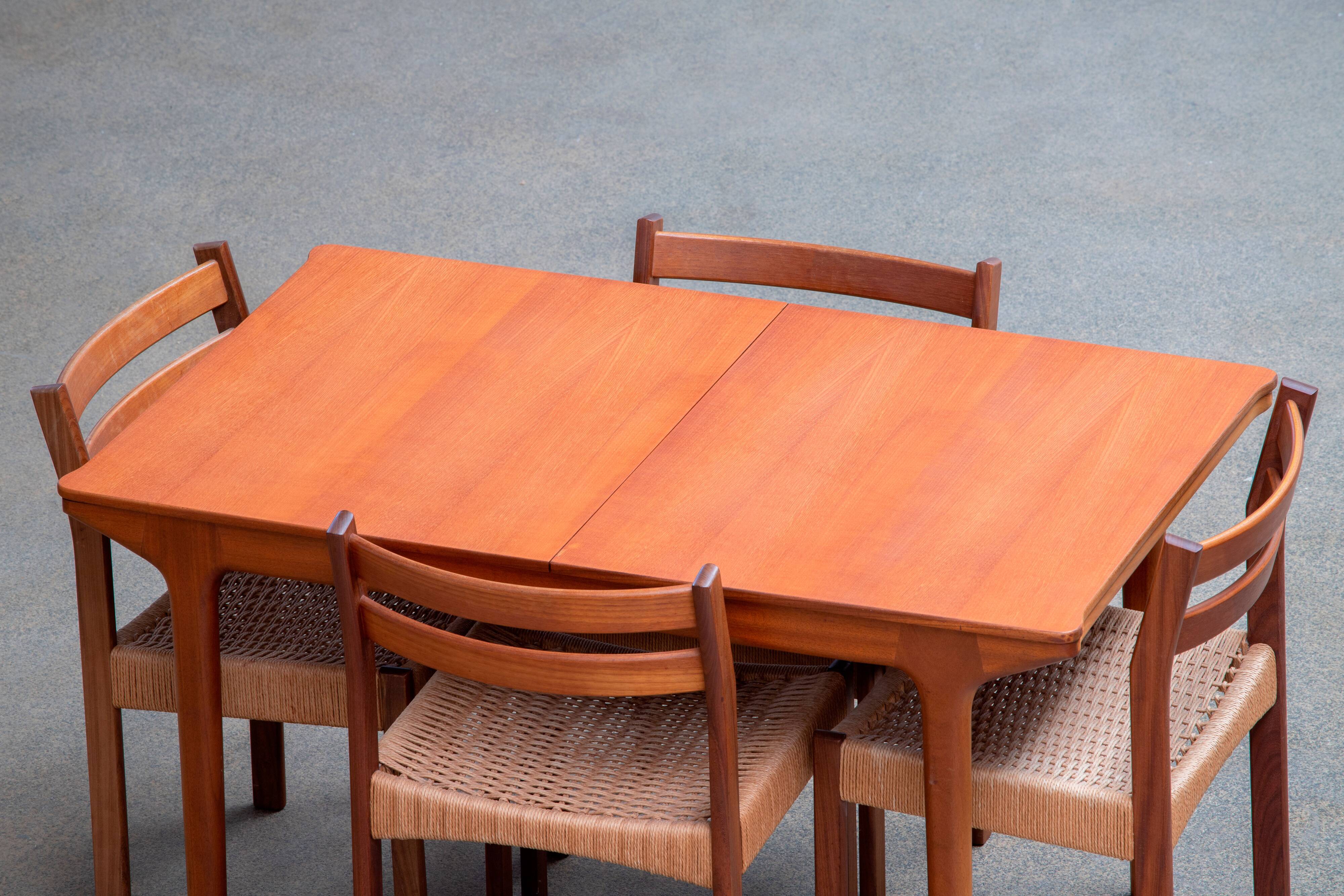 Vintage Scandinavian table design Macintosh 1960