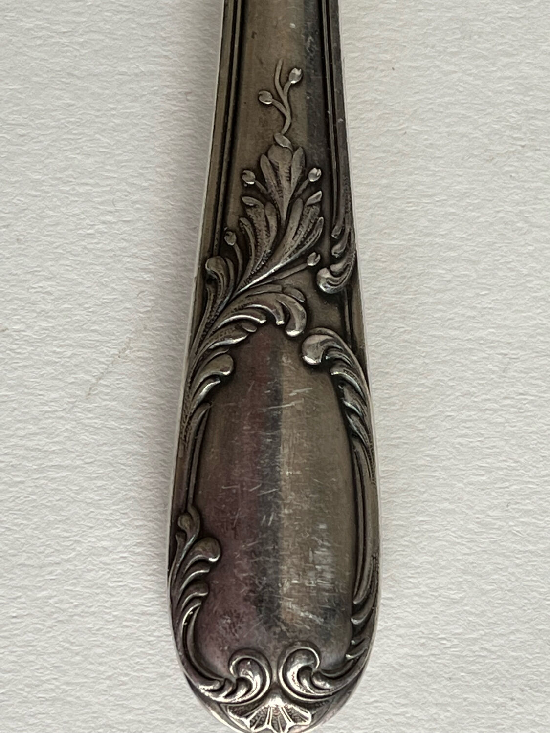 6 silver metal knives