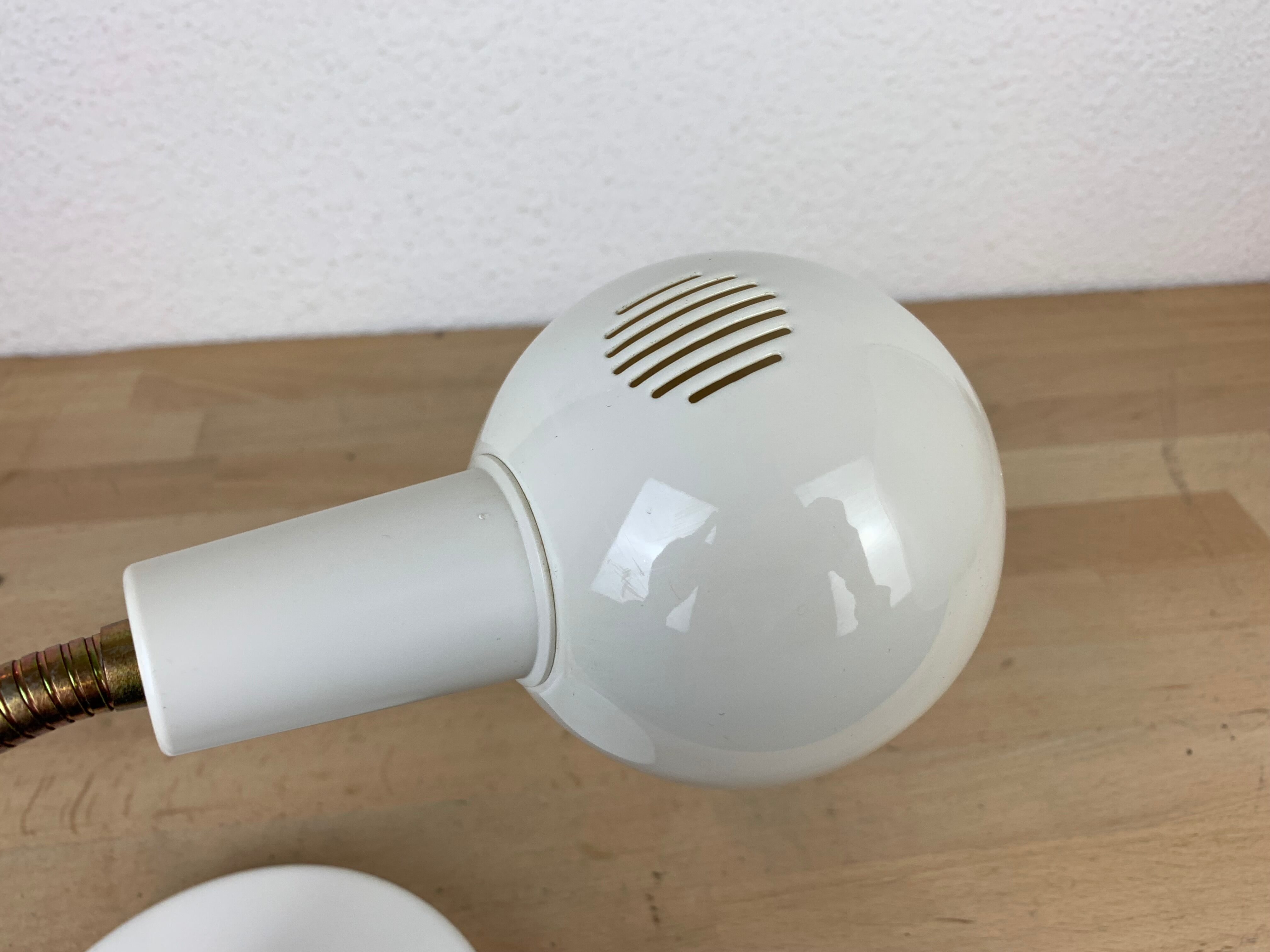 Flexible desk lamp metal white 70s/80s