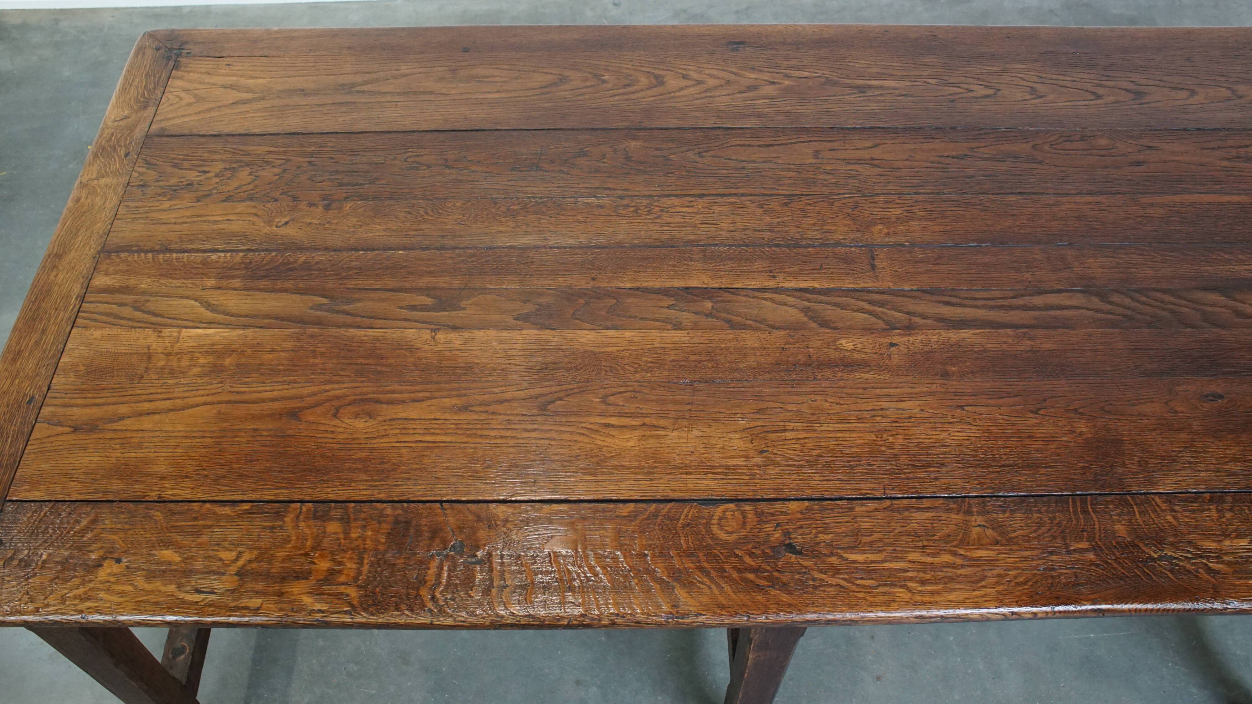 Grande table à manger ancienne en chêne anglais du début du XIXe siècle