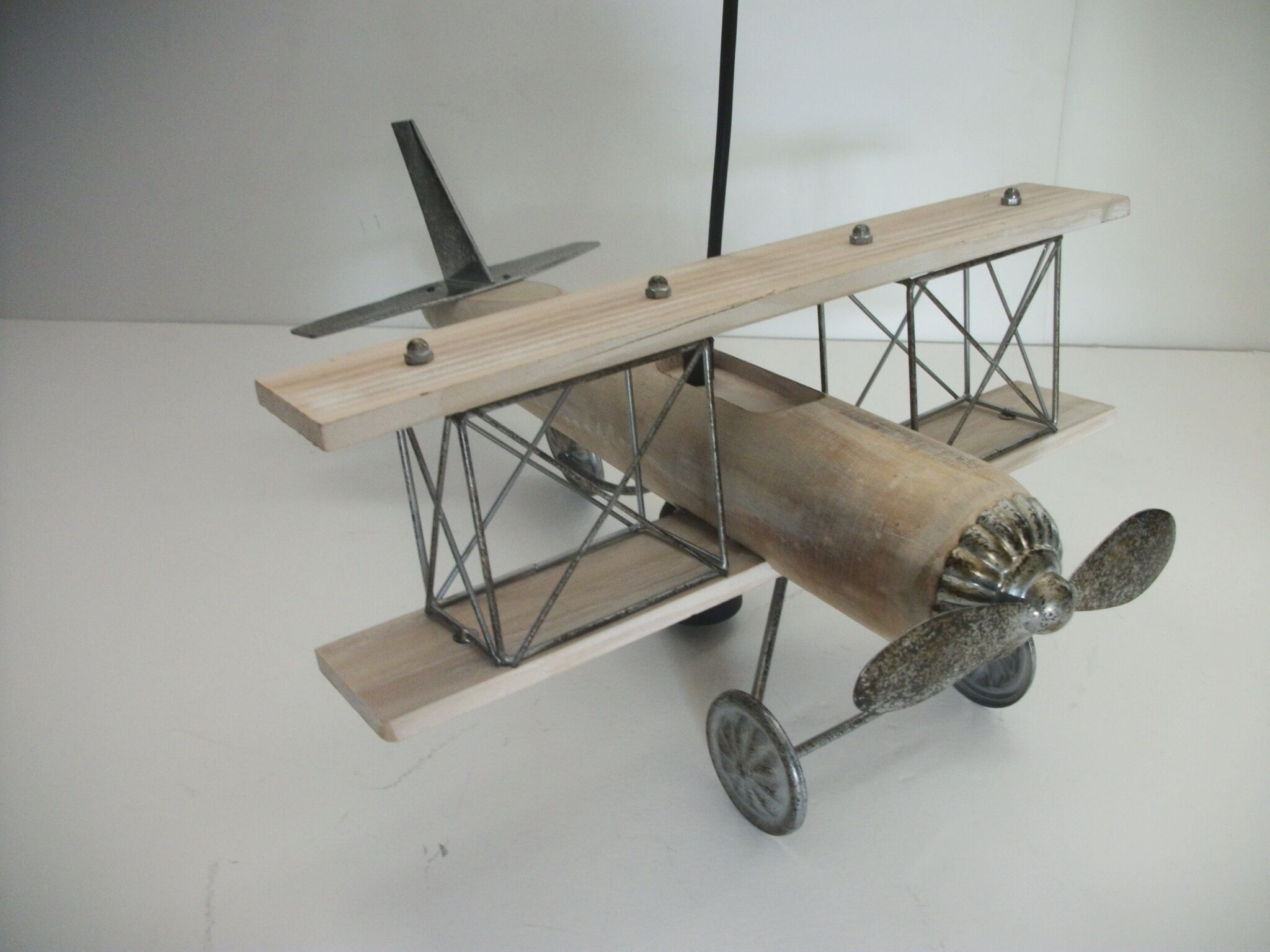 Airplane luminaire for children's room
