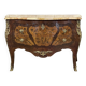Commode de style Louis XV en bois de rose, chêne et dessus marbre