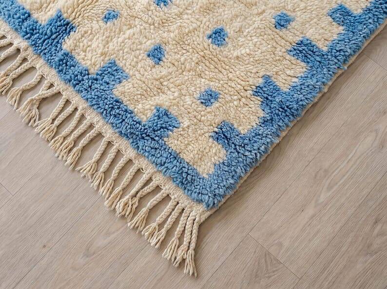 Handmade traditional authentic pure wool rug 2/3 m