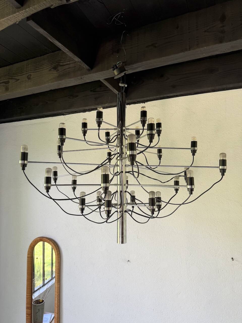 Lustre suspension Gino Sarfatti for Arteluce 30 lights model 2097 from the 1960s.