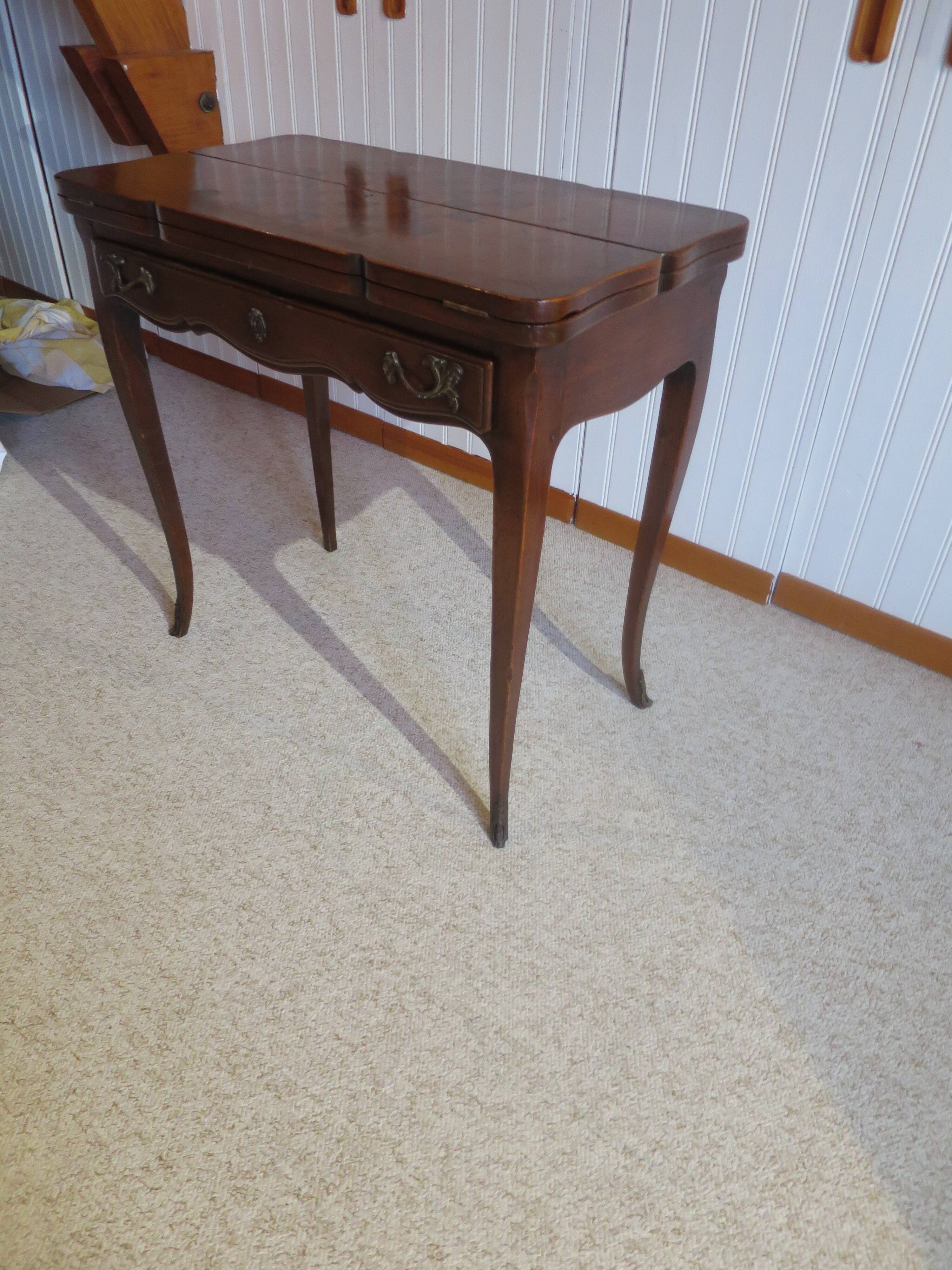 Secretary with mechanism - 4 secret drawers - lock - marquetry chessboard - 1950