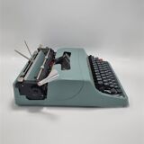 Olivetti Lettera 32 typewriter