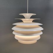 Suspension Barcelona, conçue par Bent Karlby Danemark