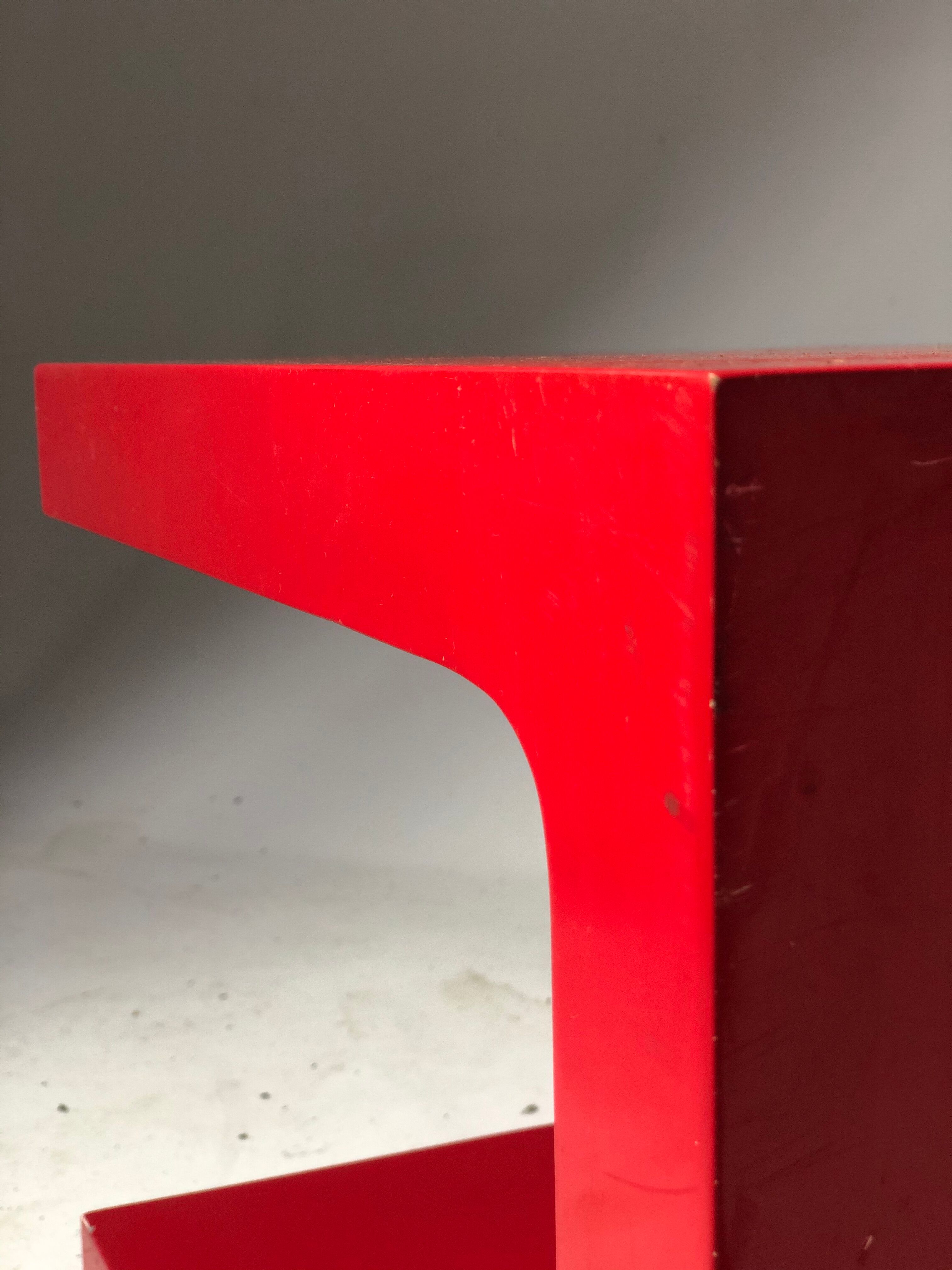 Coffee / side table lacquered red - vintage - 1970