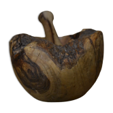 Mortar and its pestle