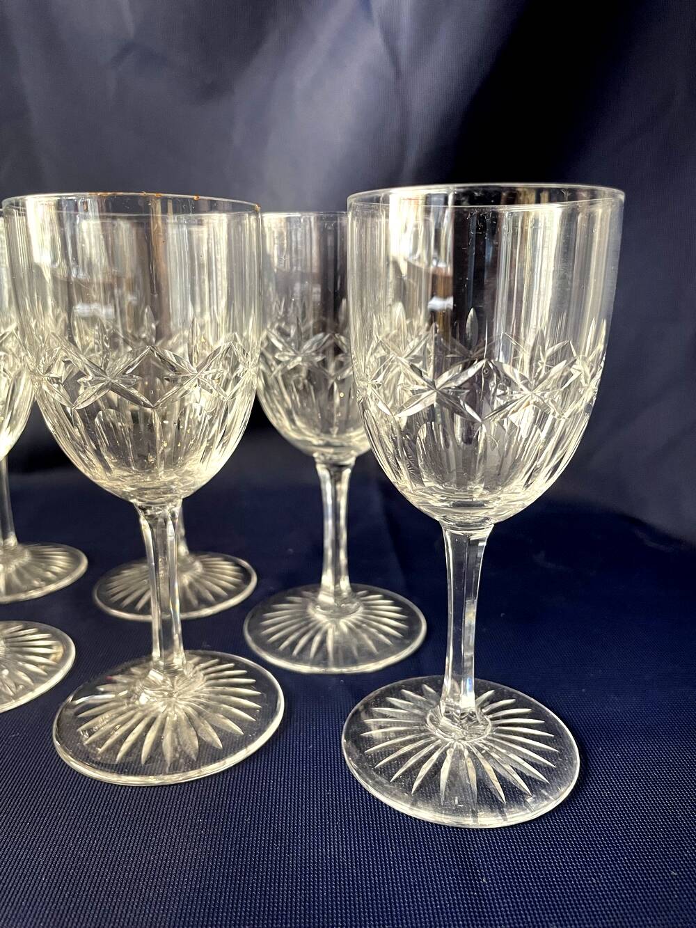 Set of 7 crystal liquor glasses