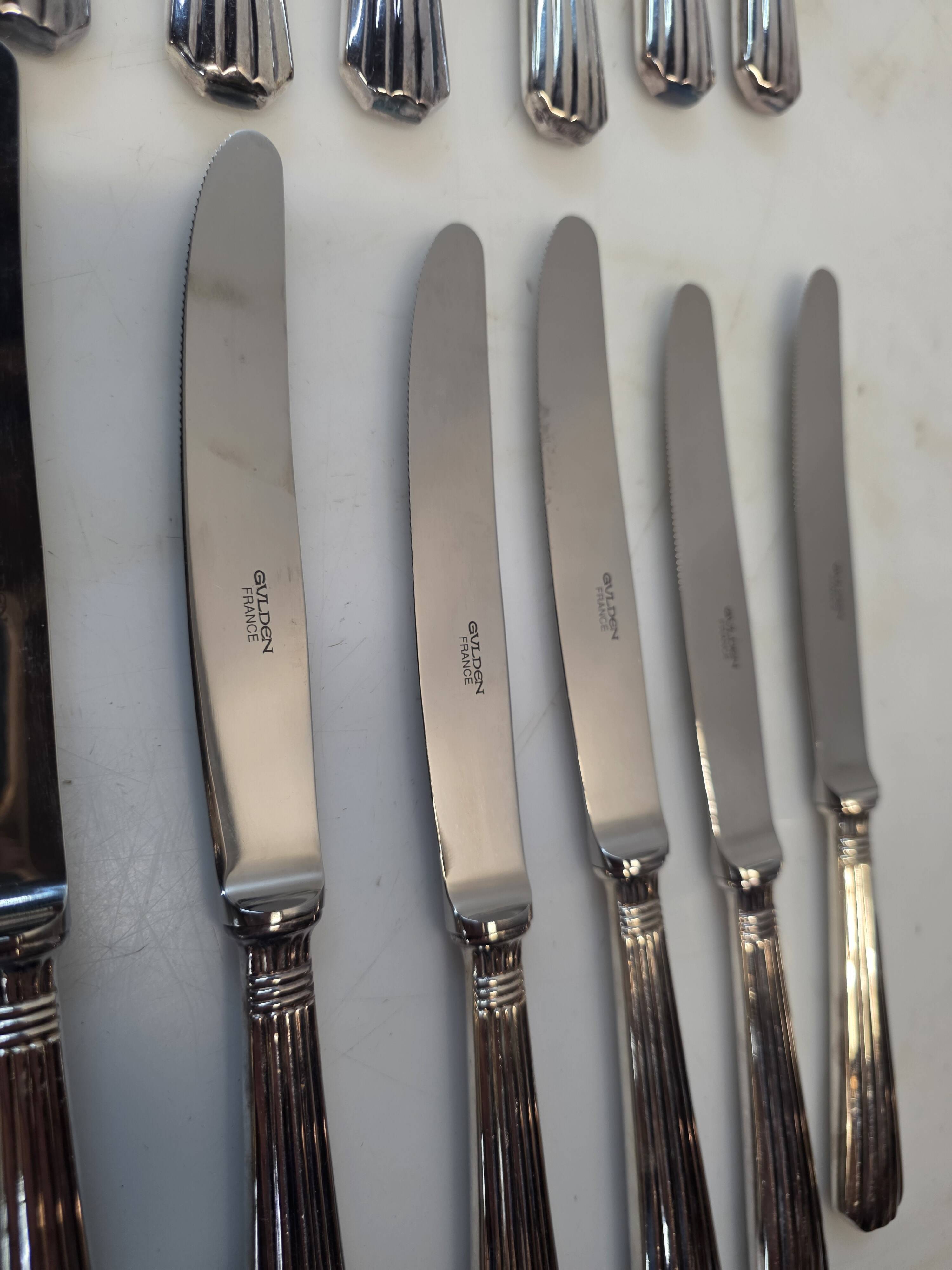 12 silver-plated knives – Gulden France