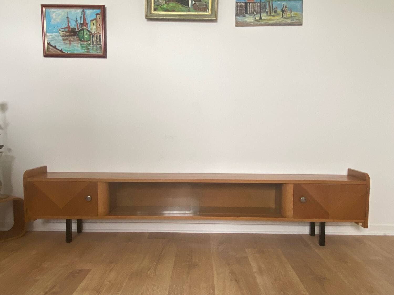 Vintage sideboard (shallow)