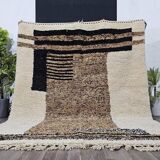 Handmade Berber rug, traditional craftsmanship, size 150 x 250 cm