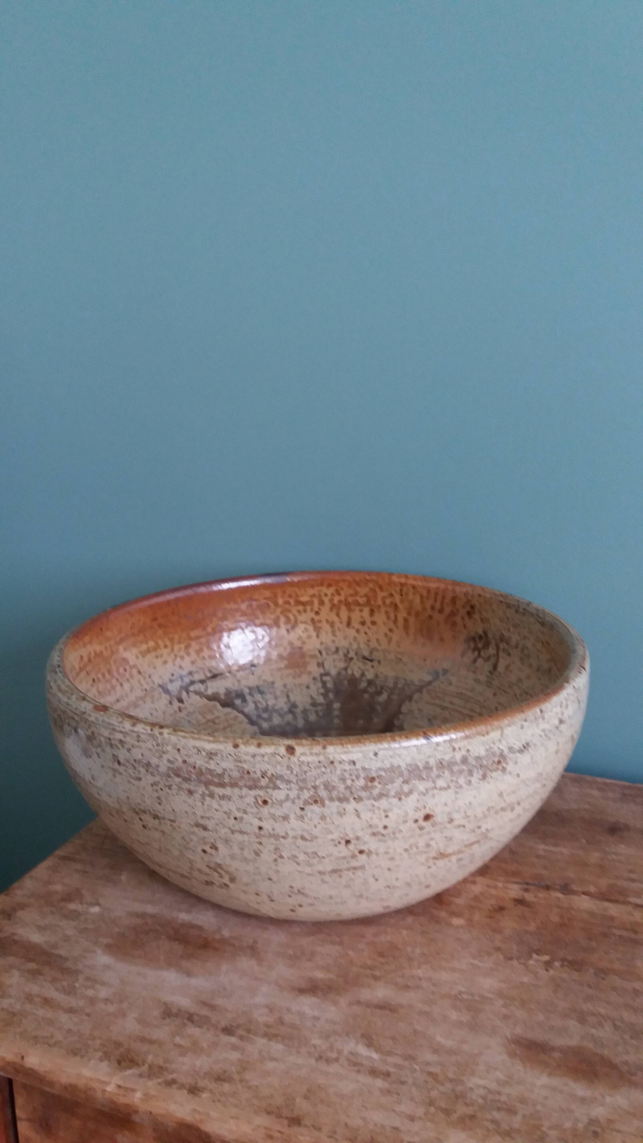 Stoneware salad bowl from Puisaye, signed Jean-Pierre Prud’homme