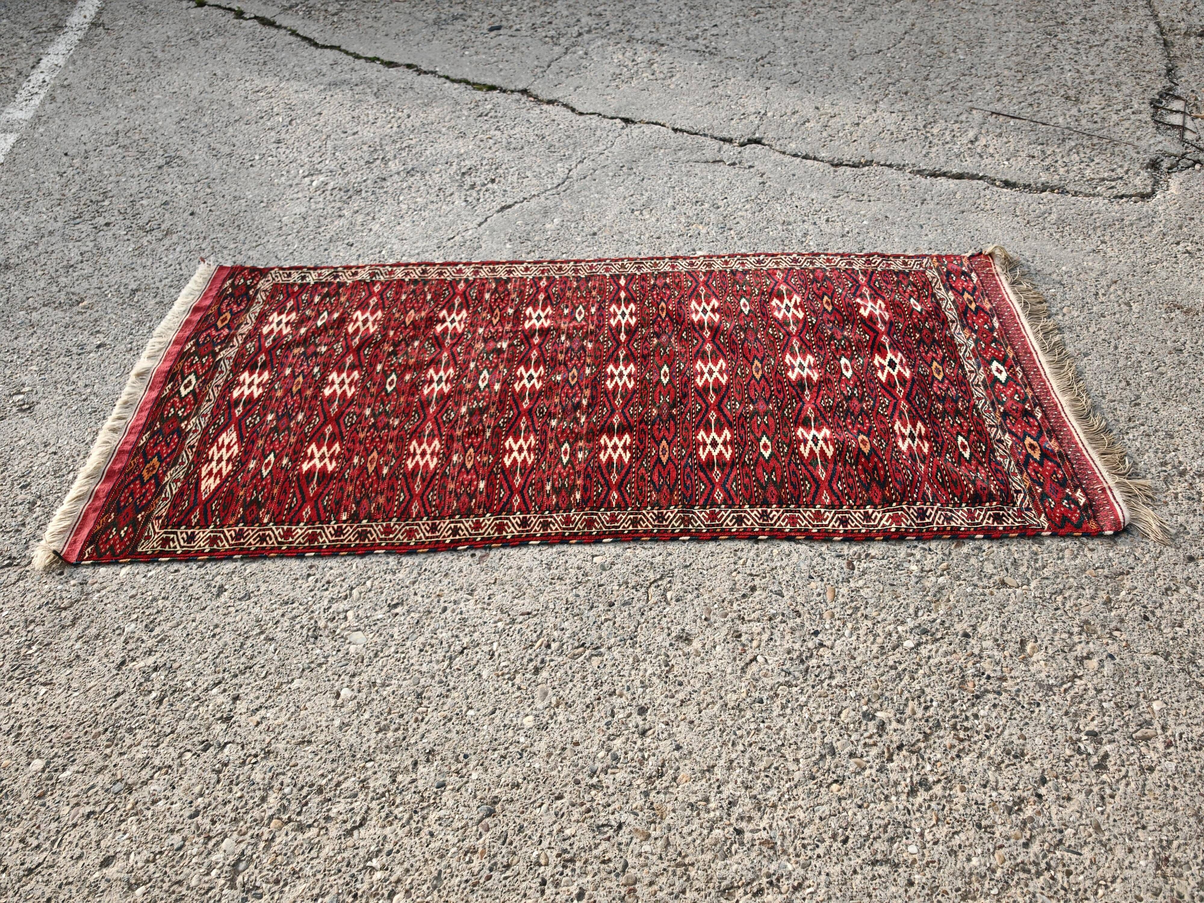 Antique Yomud Jaffarbai Turkmen rug, handwoven from the 1880s.