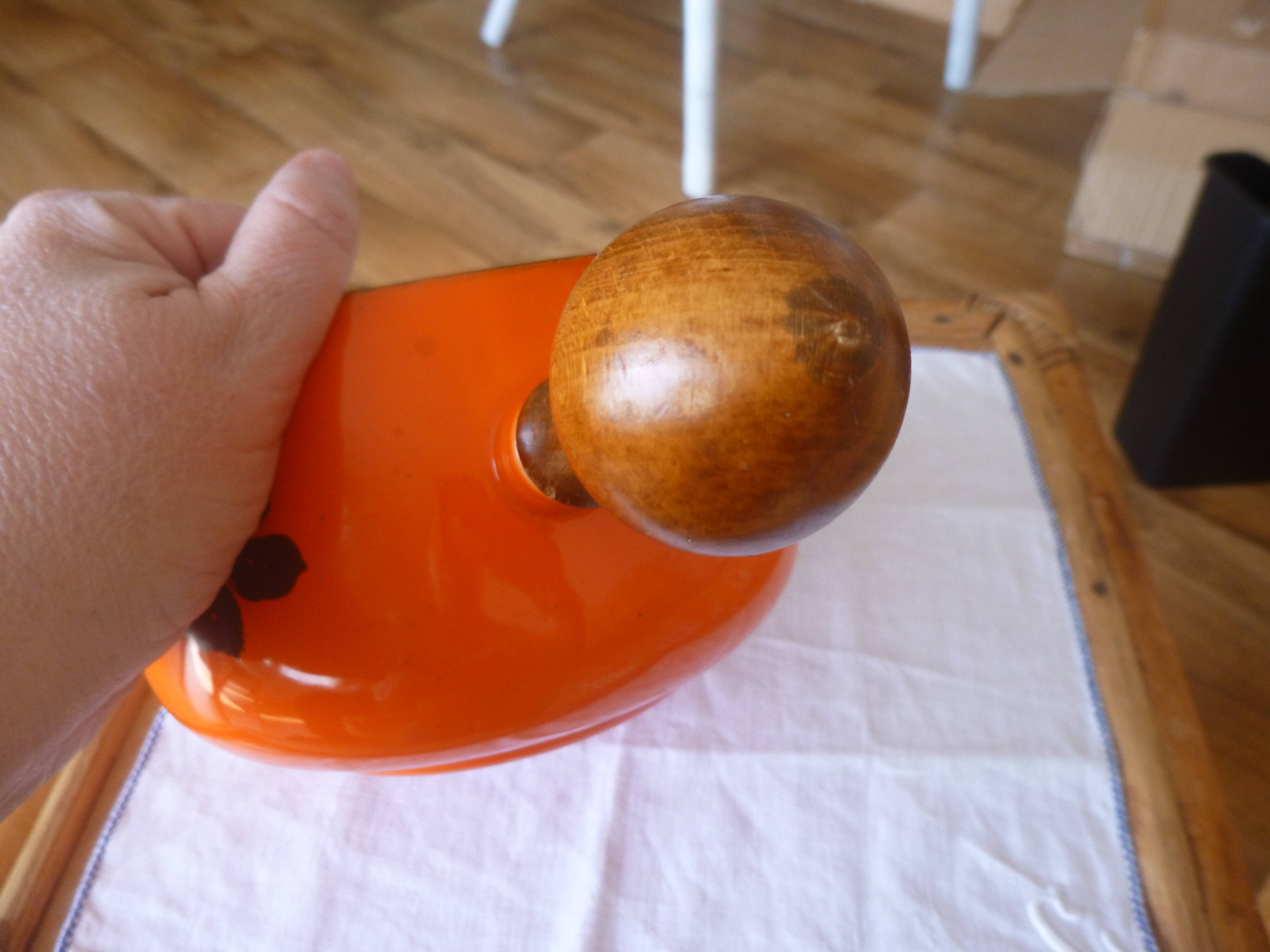 Enameled saucepan with lid 1970s