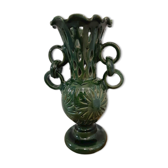 Slip vase .
