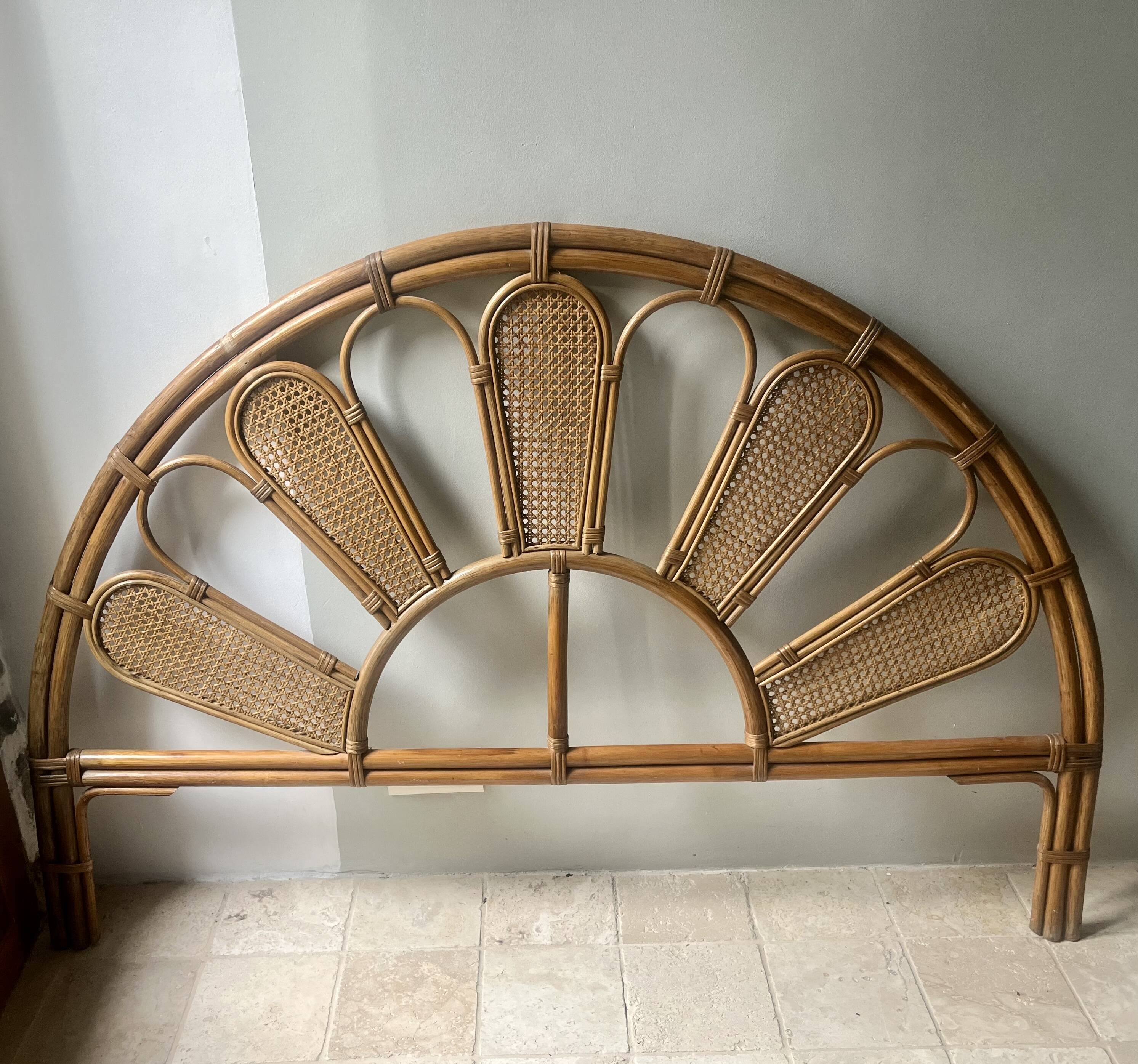 Tête de lit en rotin vintage