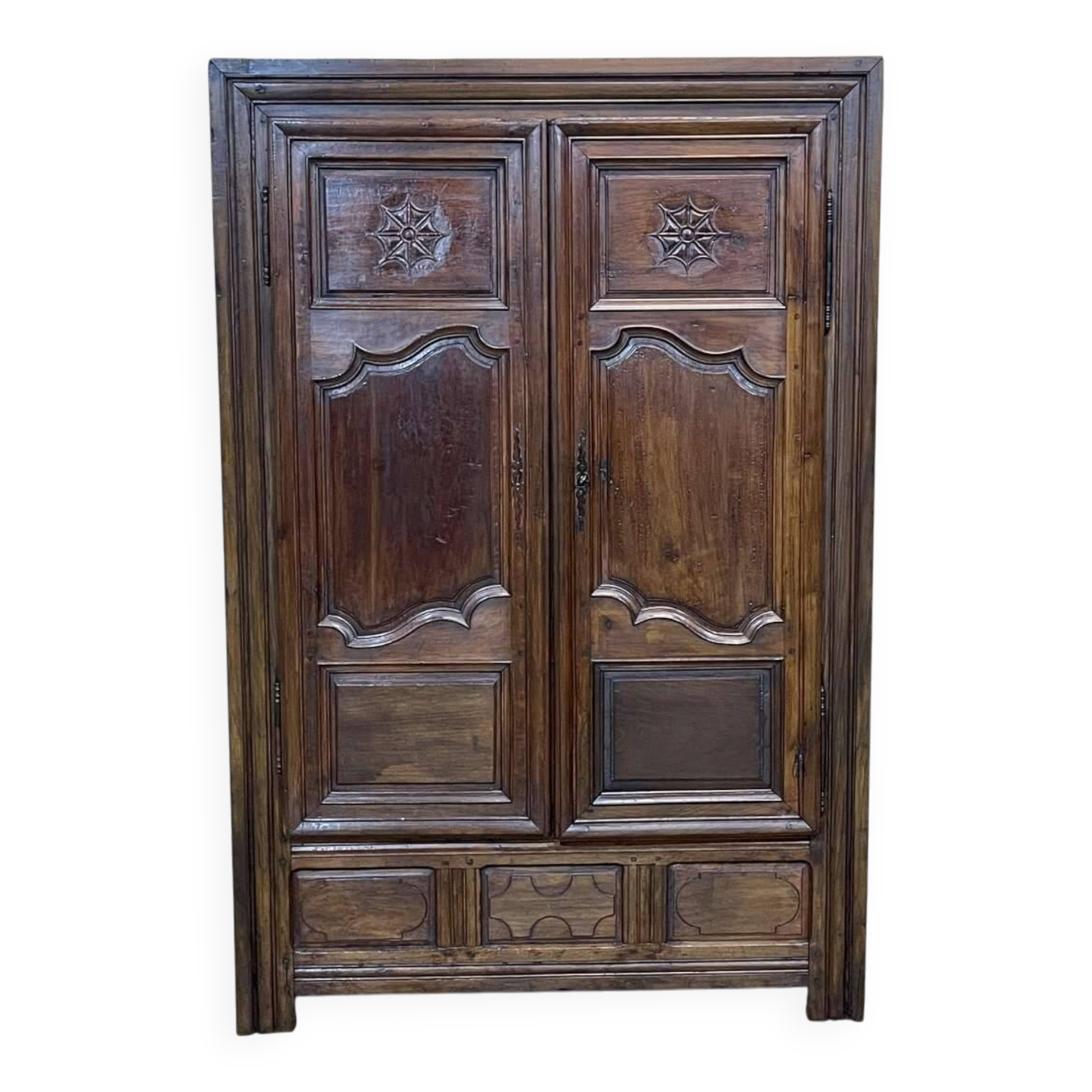 Armoire bretonne XIXème en merisier, chêne et châtaignier