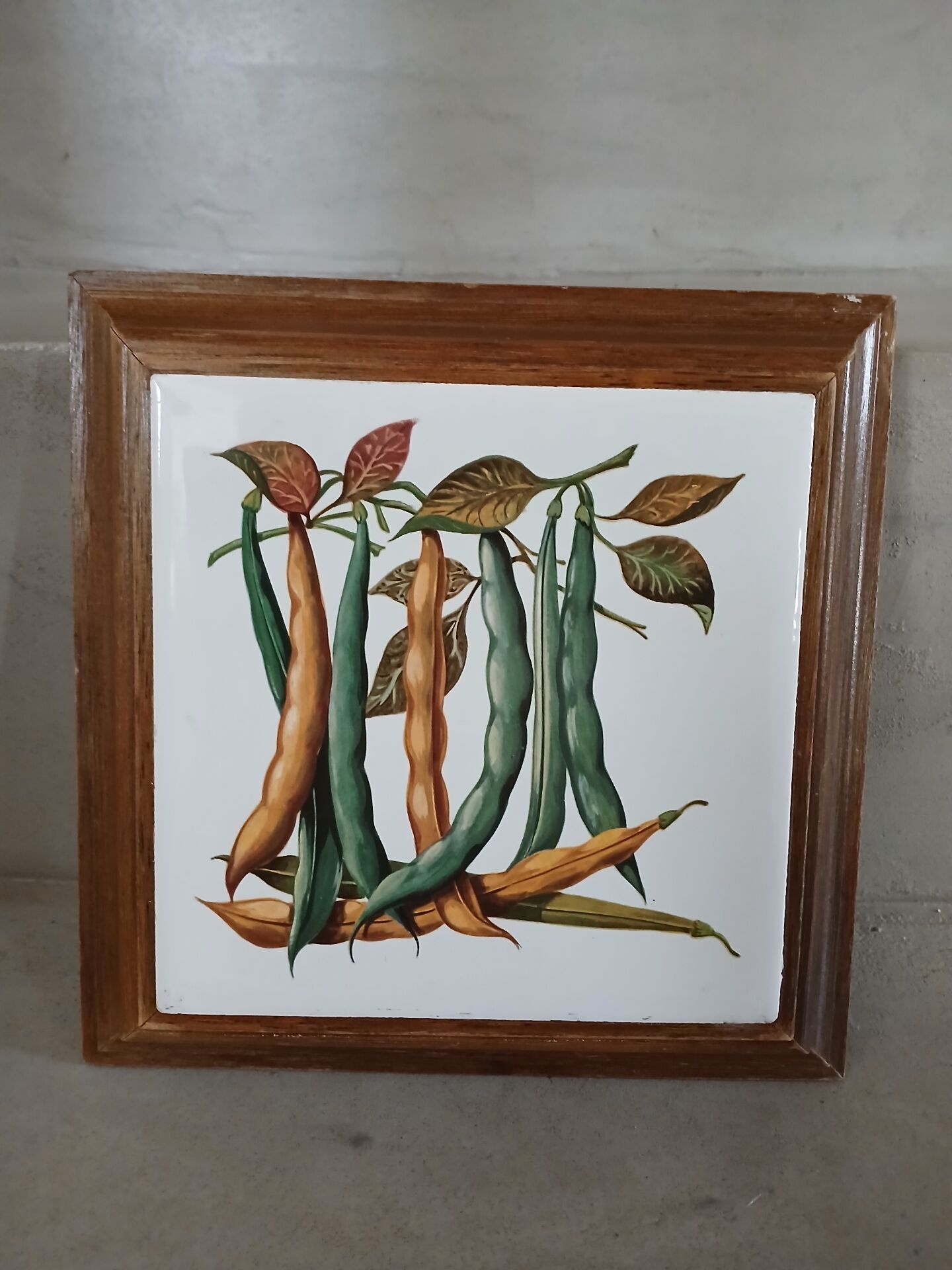 Dessous de plat ancien avec motif botanique