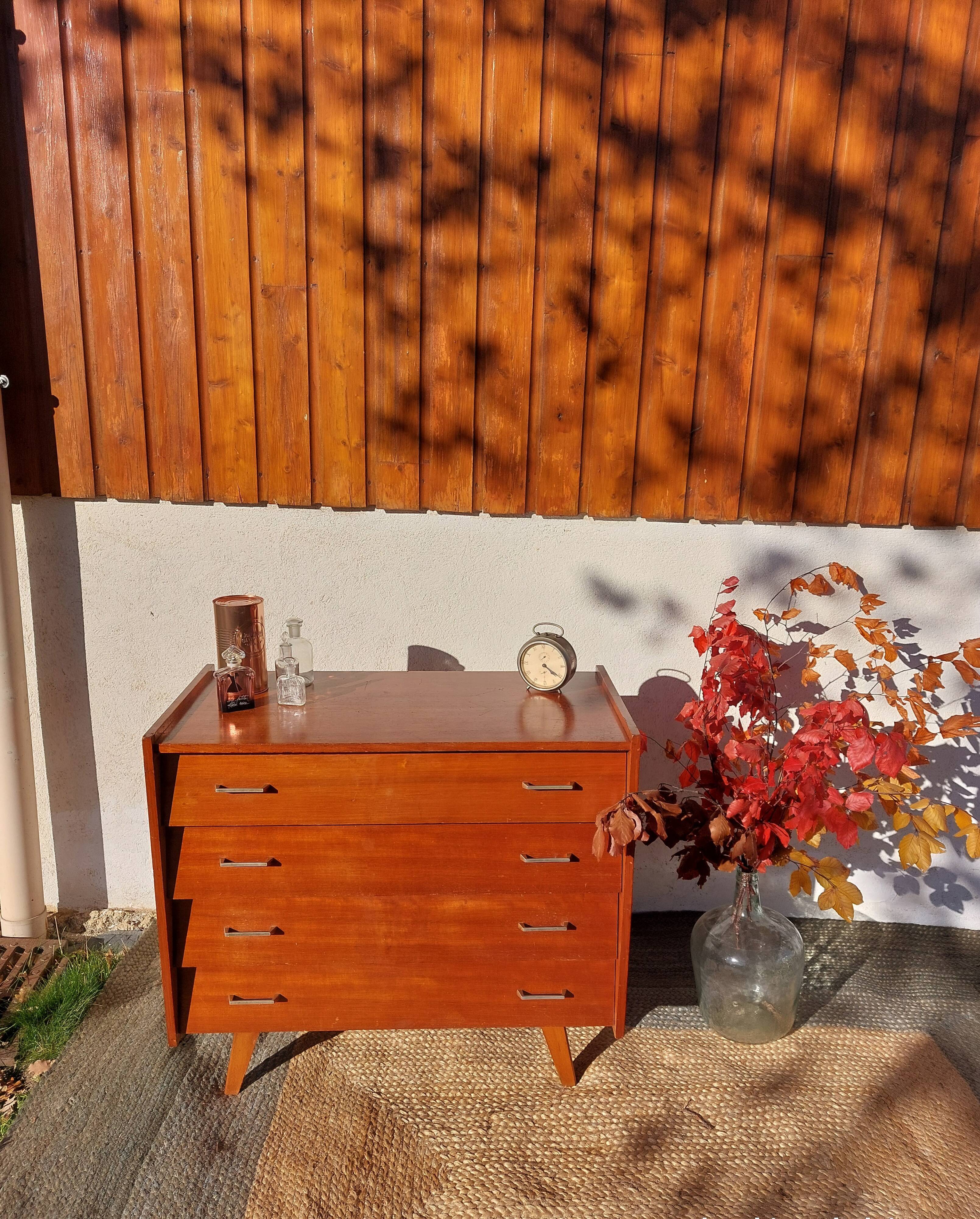 Vintage chest of drawers with tapered legs