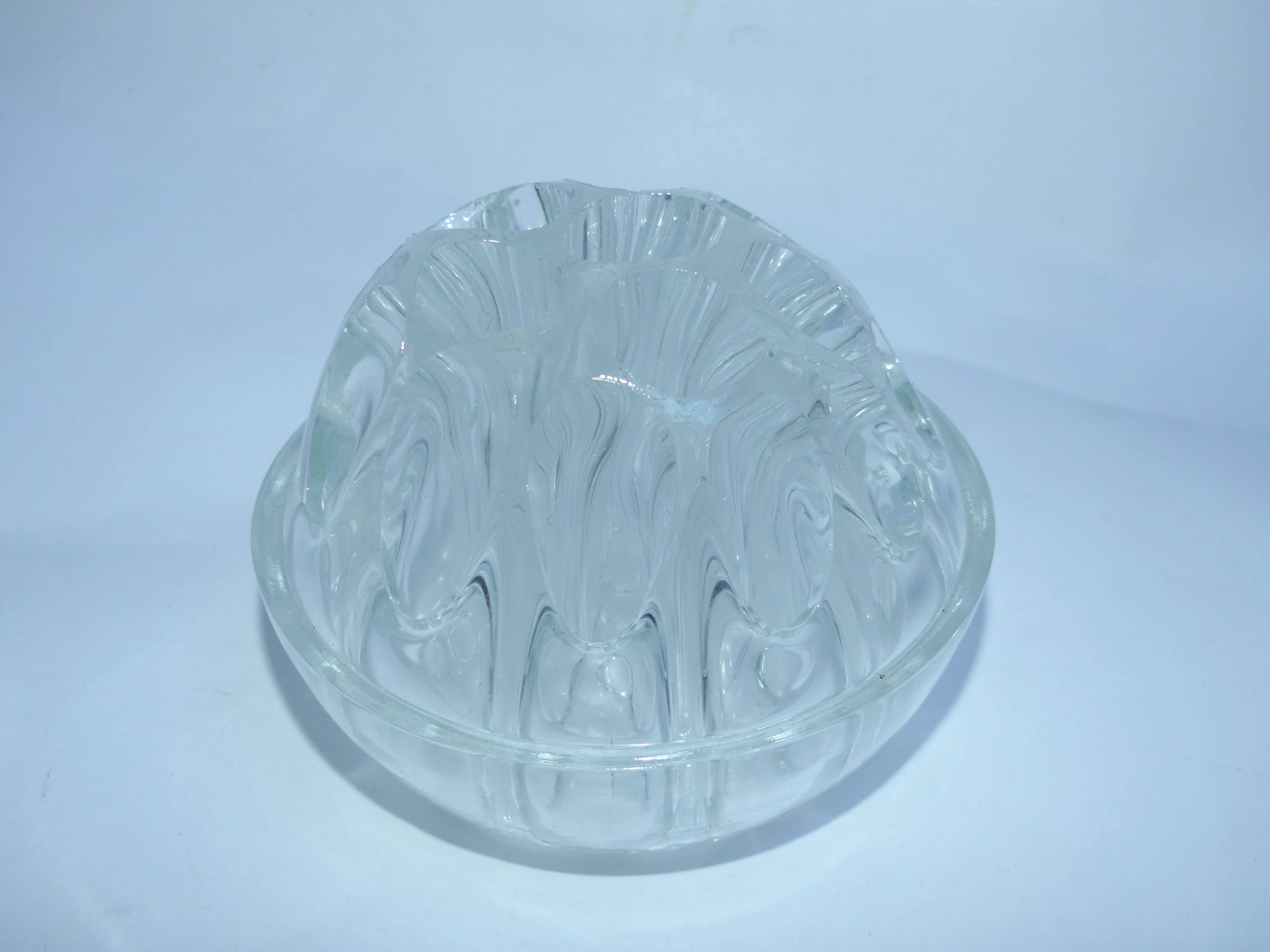 Vase pique fleurs 19 trous en verre
