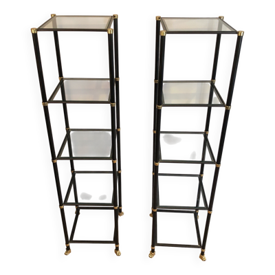 Paire d'étagères en métal laqué noir et laiton. Guy Lefèvre pour la Maison Jansen. Vers 1970