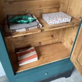 Green hosiery wardrobe