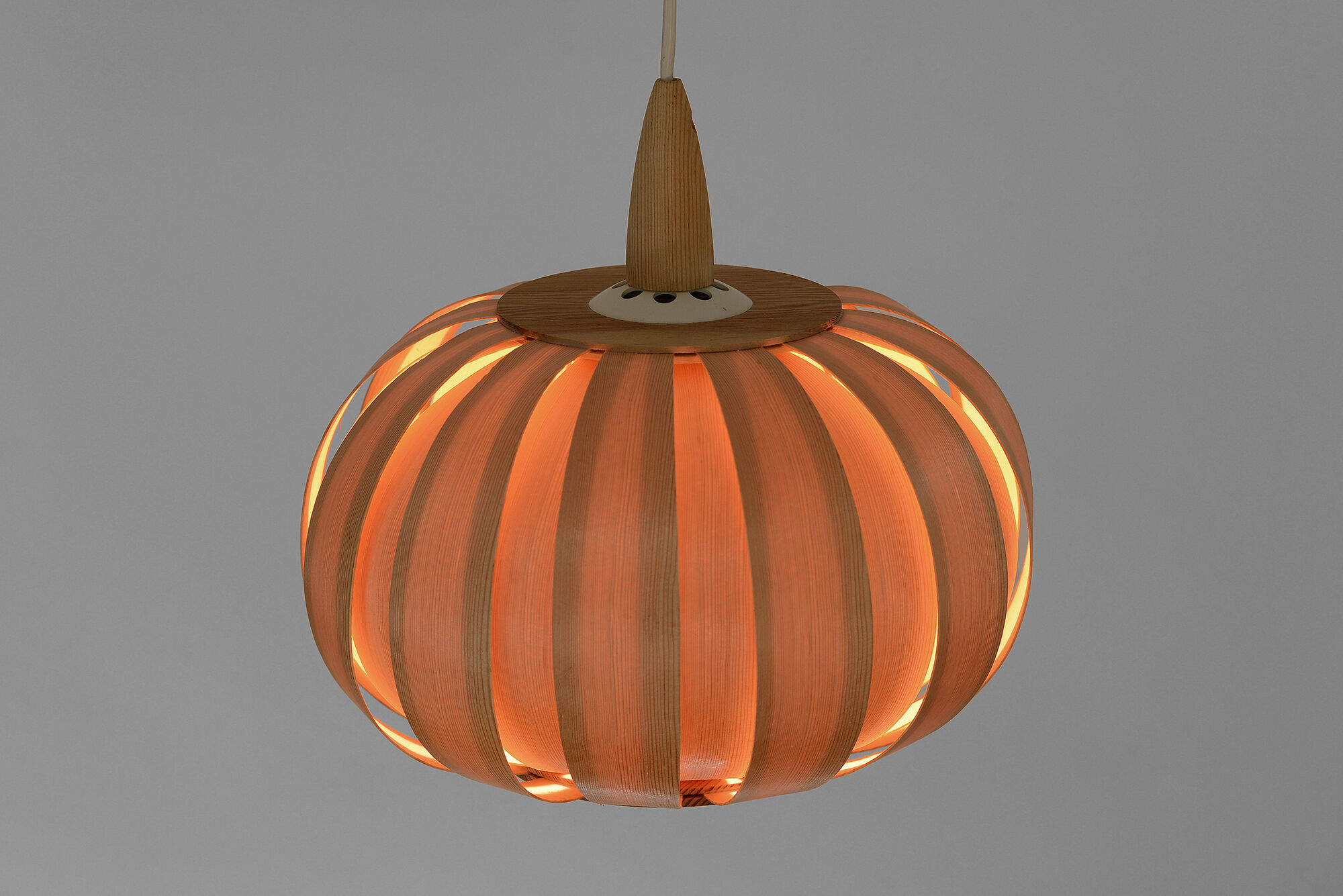 Pine veneer pendant light, Sweden 1970
