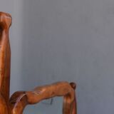 Hairdresser psyche brutalist free form in olive tree