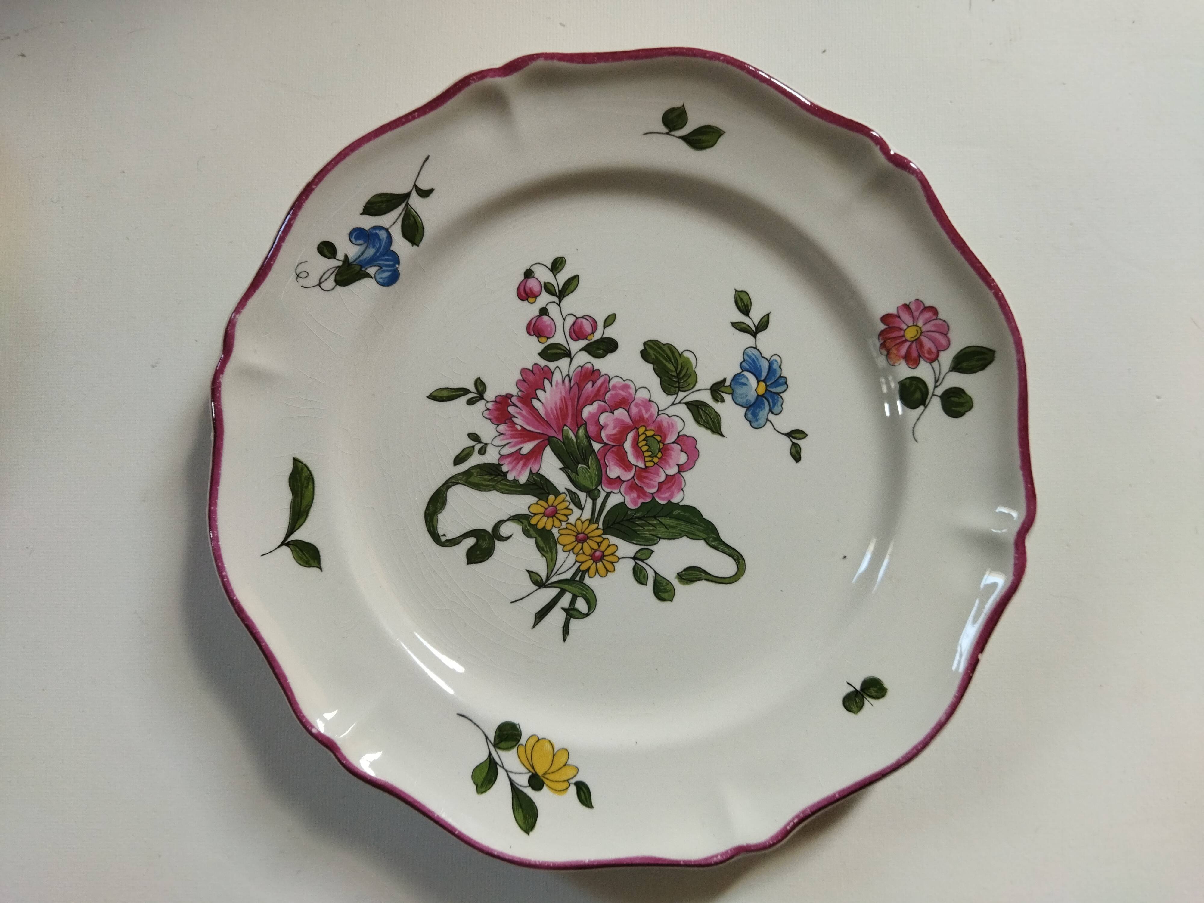 Dessert plates Vieux Saint-Amand