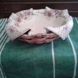 Ceramic dish in the shape of a basket