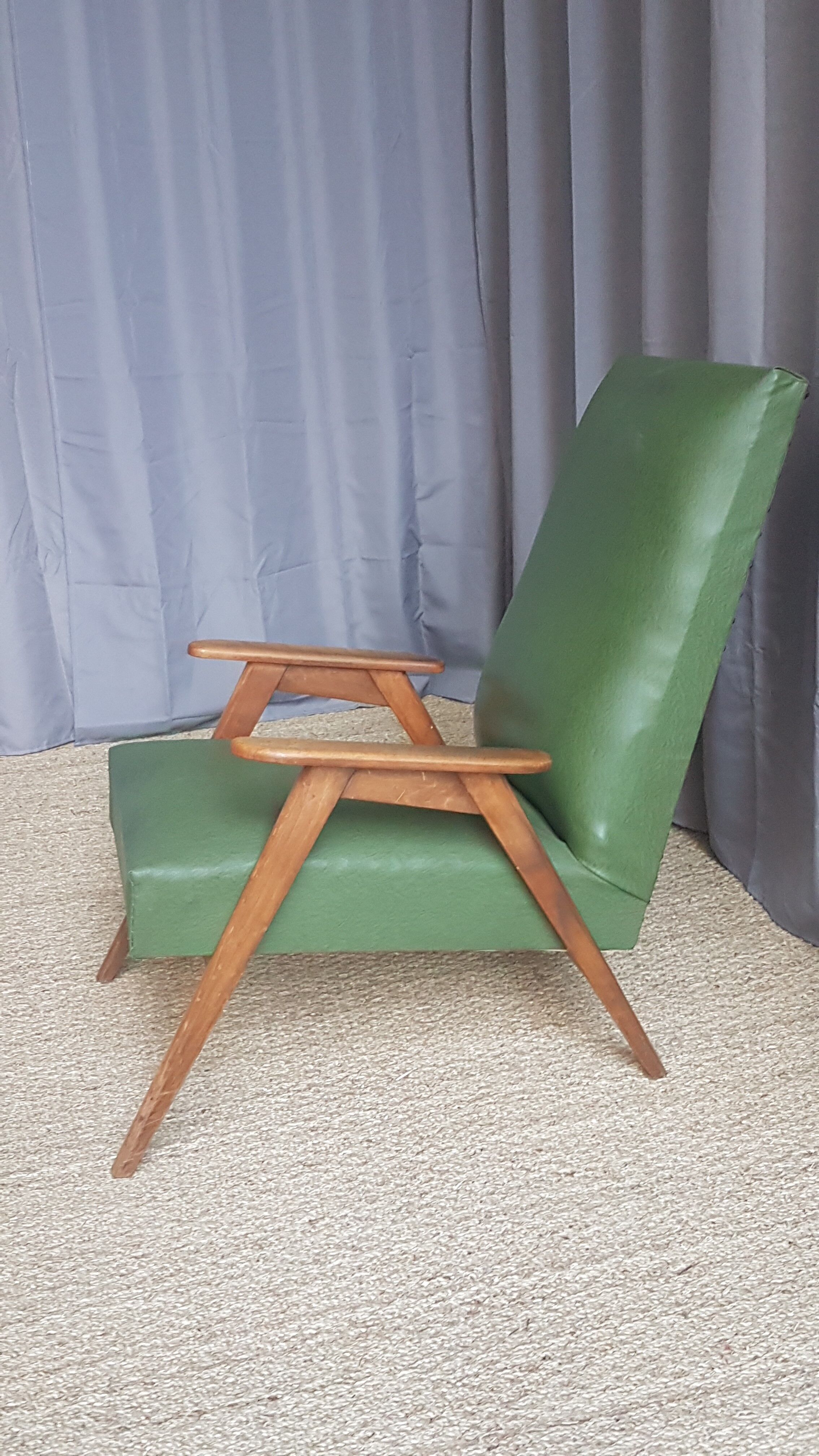 Vintage chair "feet compas"